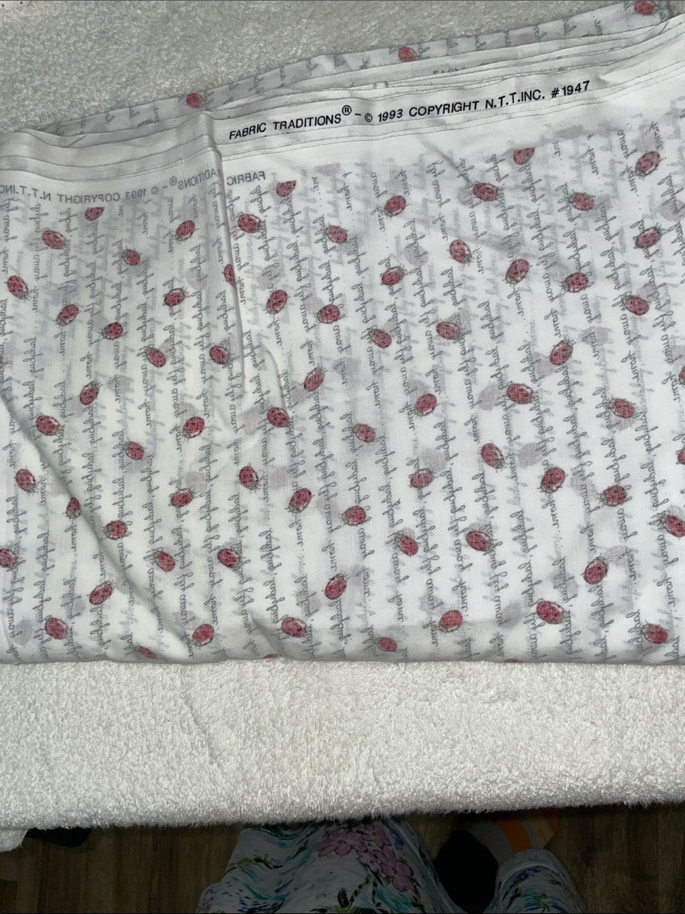 4-5 LB MIXED FABRIC BUNDLE • USABLE PIECES • CRAFT & SEWING C2 - Picture 3 of 7